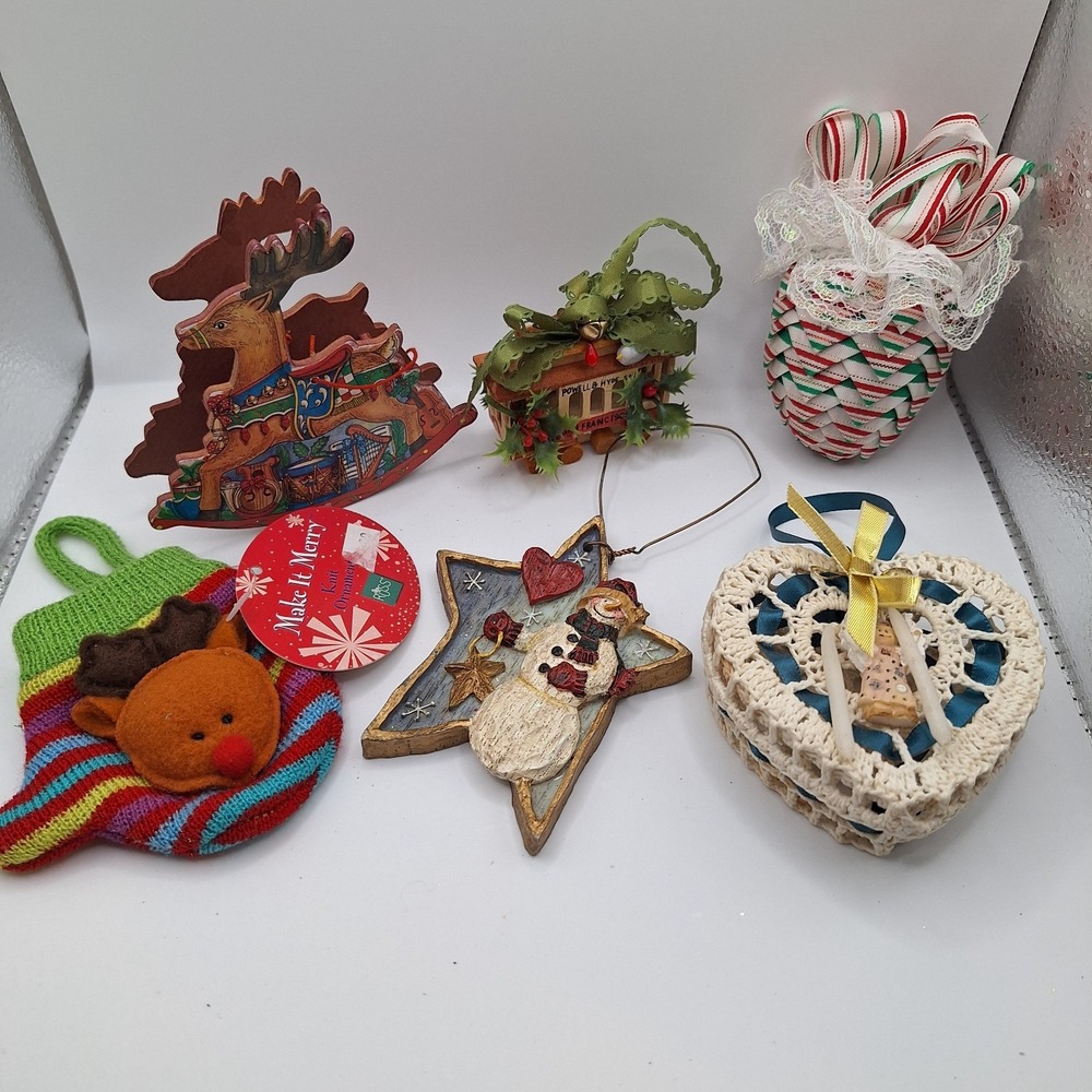 Lot of 6 Vintage Ornaments Heart Pinecone Rocking Reindeer Russ Mitten